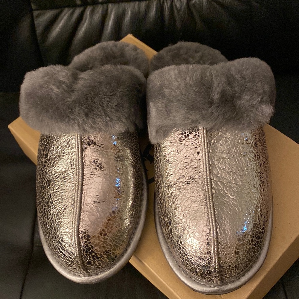 UGG Scuffett Metallic Sparkle Slipper